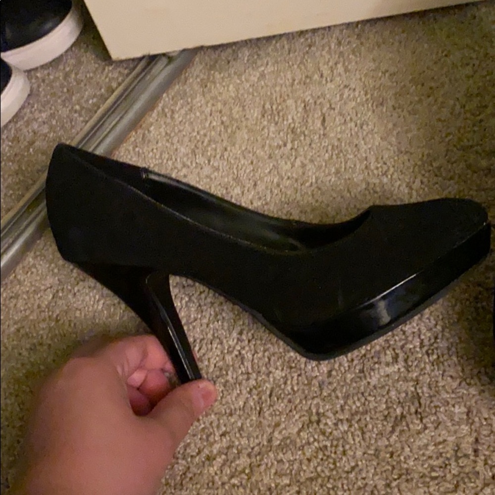 Shoes - Picture 3 of 3